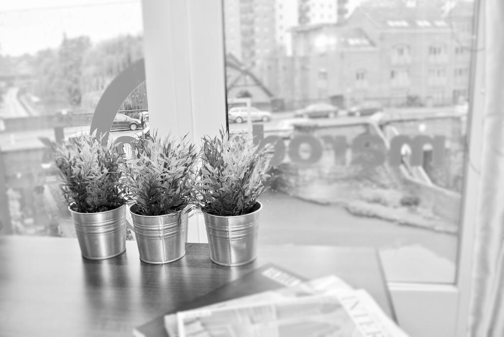 Oyo Approved Serviced Apartments Steam Mill Chester Eksteriør bilde
